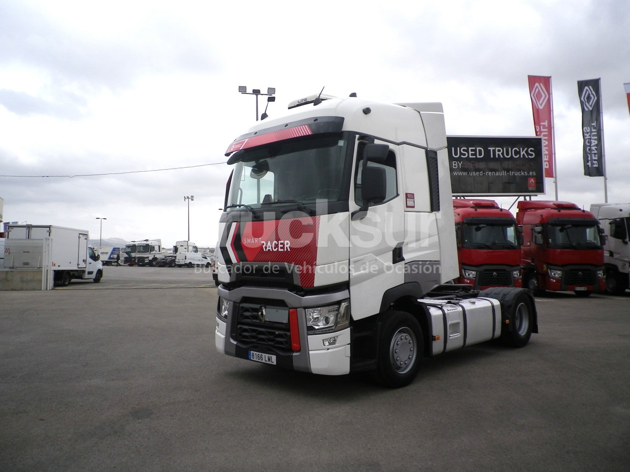 RENAULT T520 HIGH SLEEPER CAB - Tracteur routier: photos 2 RENAULT T520 HIGH SLEEPER CAB - Tracteur routier: photos 2