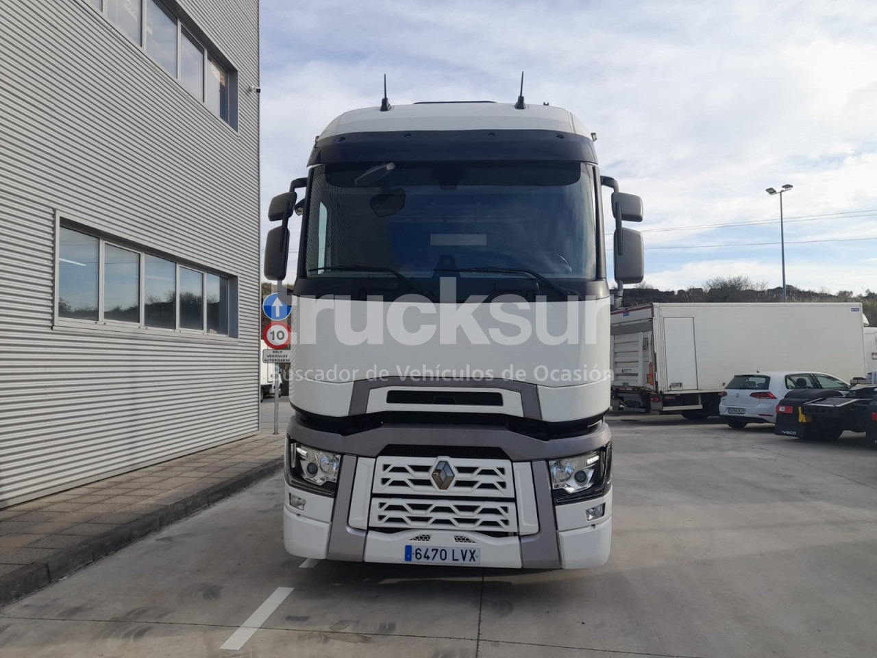 RENAULT T520 HIGH SLEEPER CAB - Tracteur routier: photos 2 RENAULT T520 HIGH SLEEPER CAB - Tracteur routier: photos 2