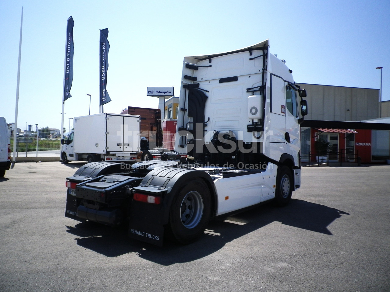 RENAULT T520 HIGH SLEEPER CAB - Tracteur routier: photos 4 RENAULT T520 HIGH SLEEPER CAB - Tracteur routier: photos 4