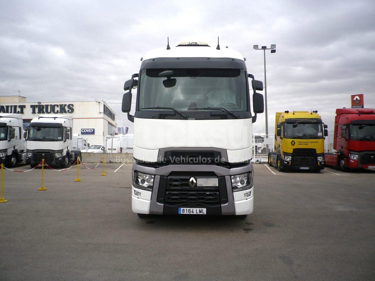 RENAULT T520 HIGH SLEEPER CAB - Tracteur routier: photos 4 RENAULT T520 HIGH SLEEPER CAB - Tracteur routier: photos 4
