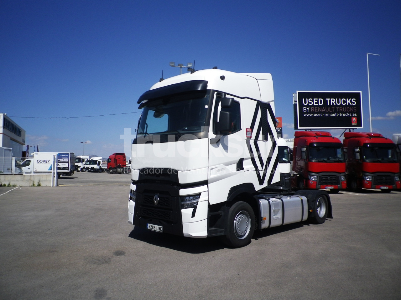 RENAULT T520 HIGH SLEEPER CAB LOW - Tracteur routier: photos 2 RENAULT T520 HIGH SLEEPER CAB LOW - Tracteur routier: photos 2