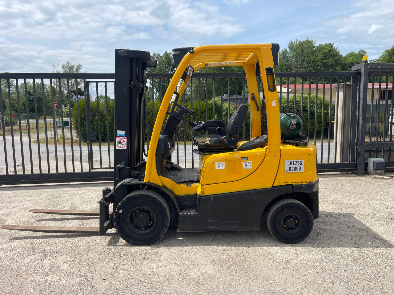 HYSTER H2.5FT - Chariot élévateur à gaz: photos 1 HYSTER H2.5FT - Chariot élévateur à gaz: photos 1