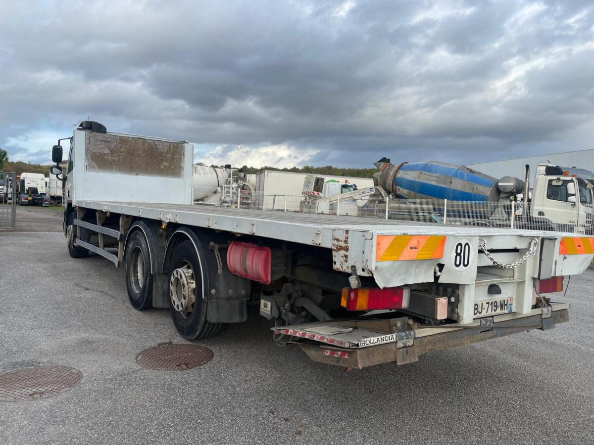 DAF CF75 310 - Camion plateau: photos 3 DAF CF75 310 - Camion plateau: photos 3