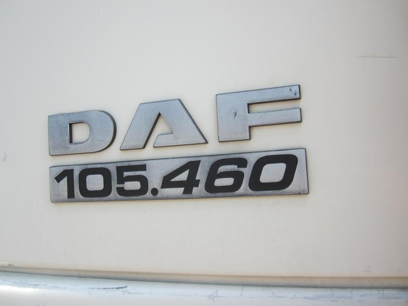 DAF XF105 460 - Camion plateau: photos 3 DAF XF105 460 - Camion plateau: photos 3