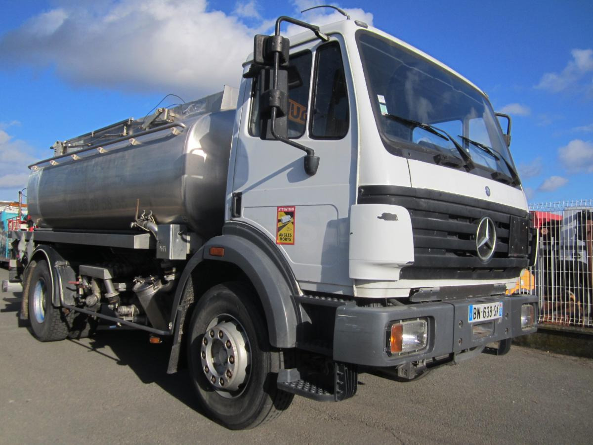 Mercedes SK 2024 - Camion citerne: photos 2 Mercedes SK 2024 - Camion citerne: photos 2