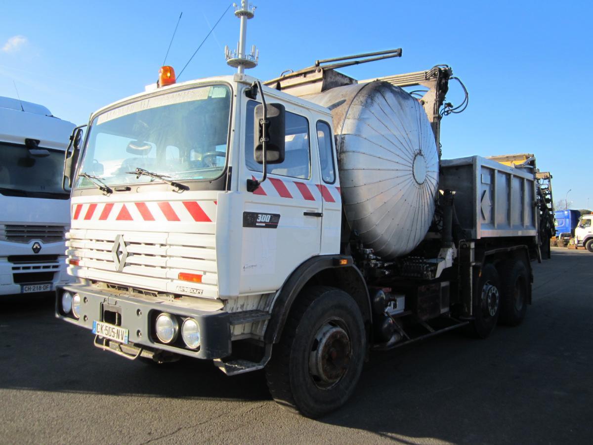 Renault G 300 - Répandeuse: photos 1 Renault G 300 - Répandeuse: photos 1