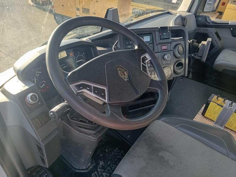 Renault Gamme C 380 - Camion ampliroll: photos 3 Renault Gamme C 380 - Camion ampliroll: photos 3