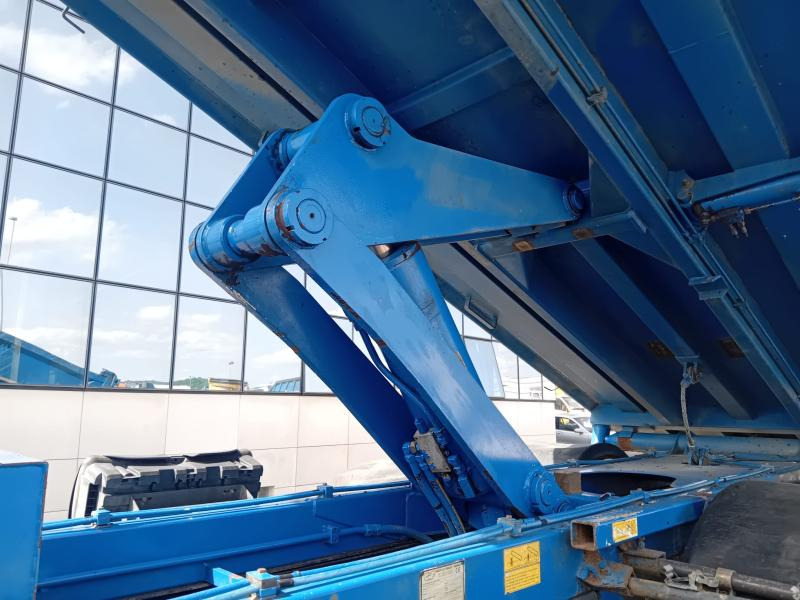 Camion benne Renault Kerax 410 DXI: photos 12 Camion benne Renault Kerax 410 DXI: photos 12