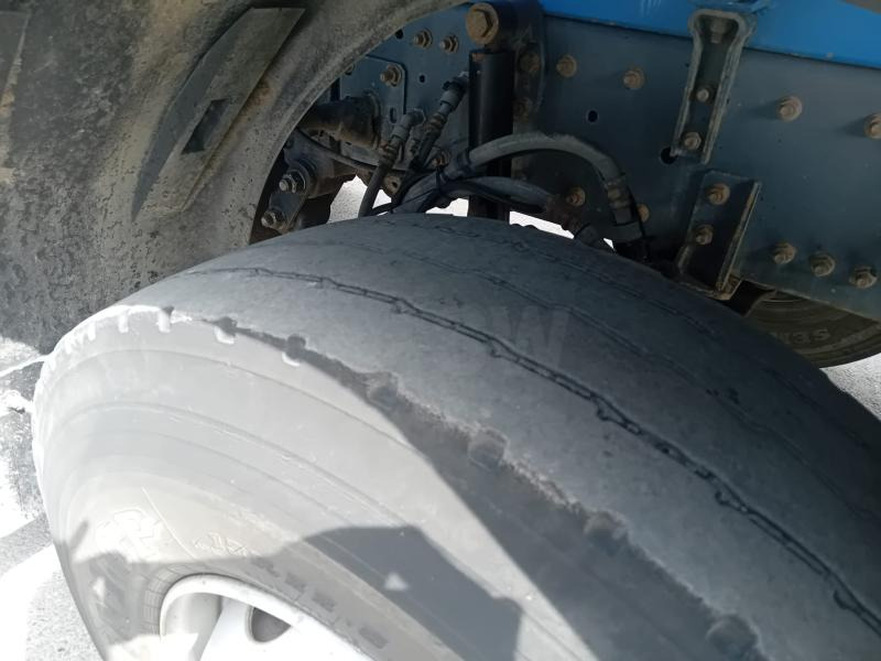 Camion benne Renault Kerax 410 DXI: photos 9 Camion benne Renault Kerax 410 DXI: photos 9