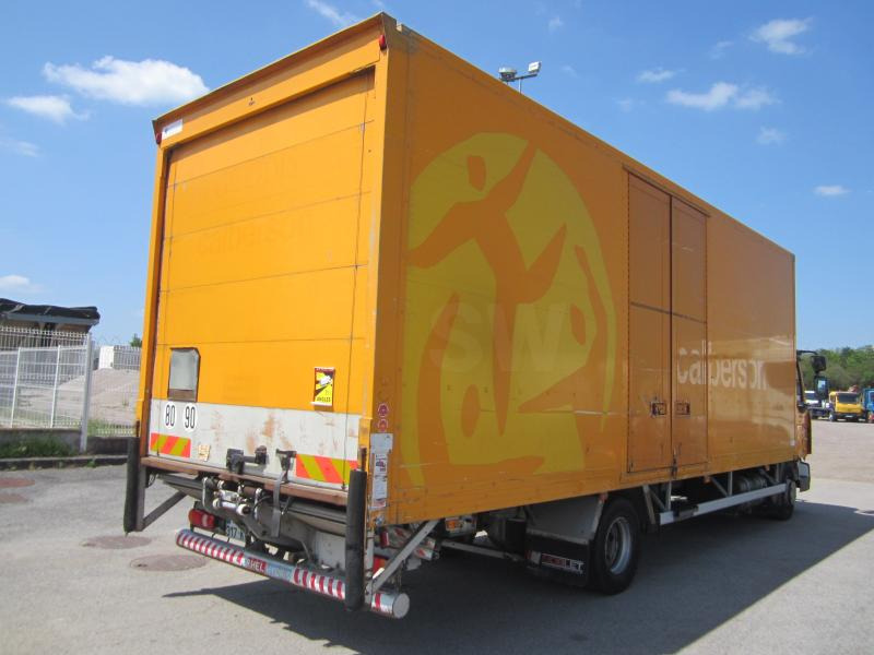Renault Midlum 220 DXI - Camion fourgon: photos 4 Renault Midlum 220 DXI - Camion fourgon: photos 4