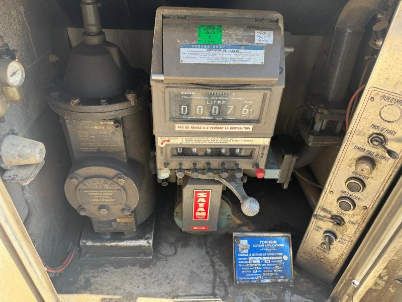 Camion citerne pour transport de carburant Renault Premium 270 DCI: photos 8