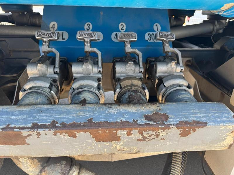 Camion citerne pour transport de carburant Renault Premium 270 DCI: photos 10