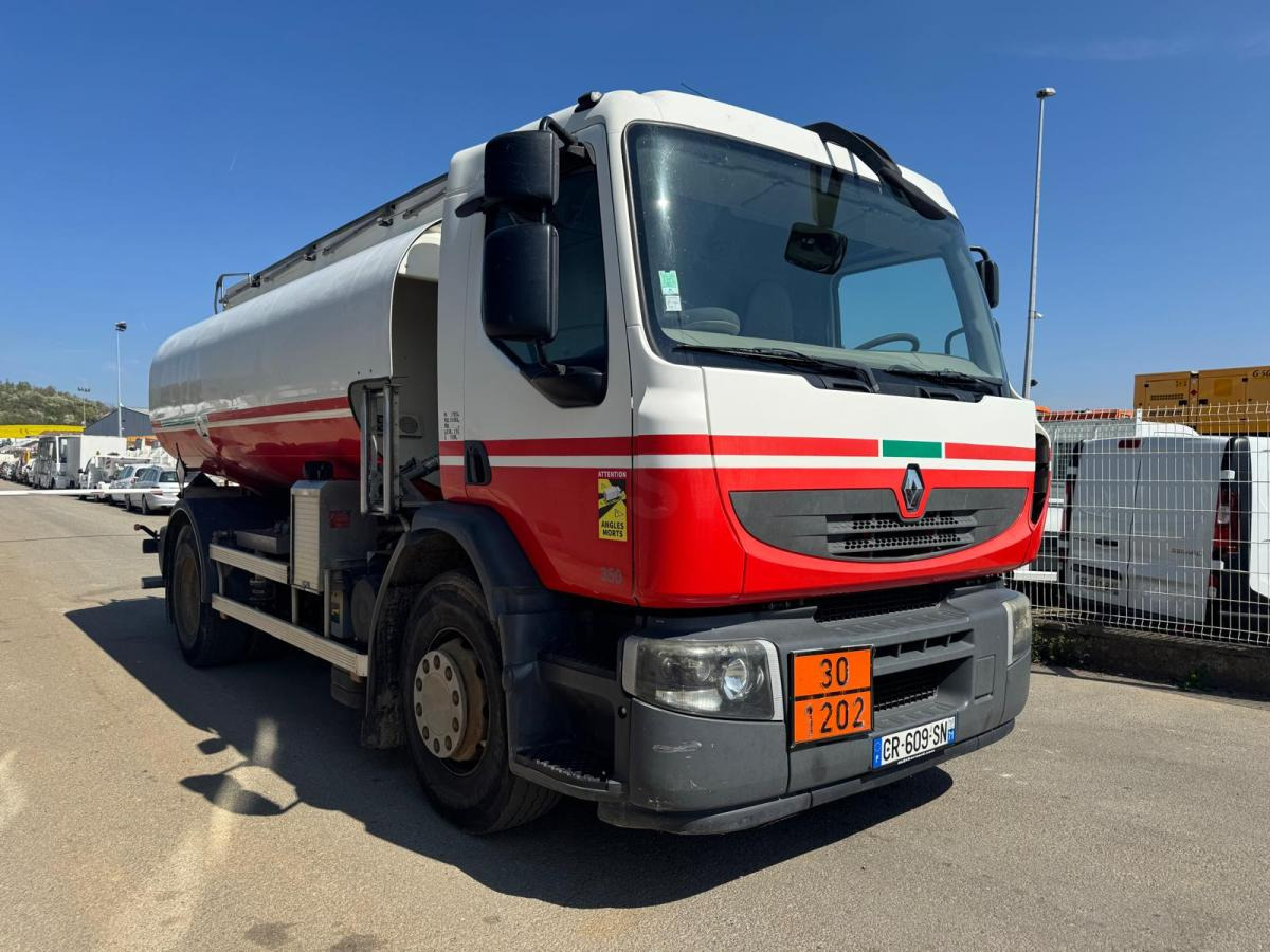Renault Premium - Camion citerne: photos 3 Renault Premium - Camion citerne: photos 3