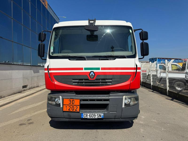 Renault Premium - Camion citerne: photos 2 Renault Premium - Camion citerne: photos 2