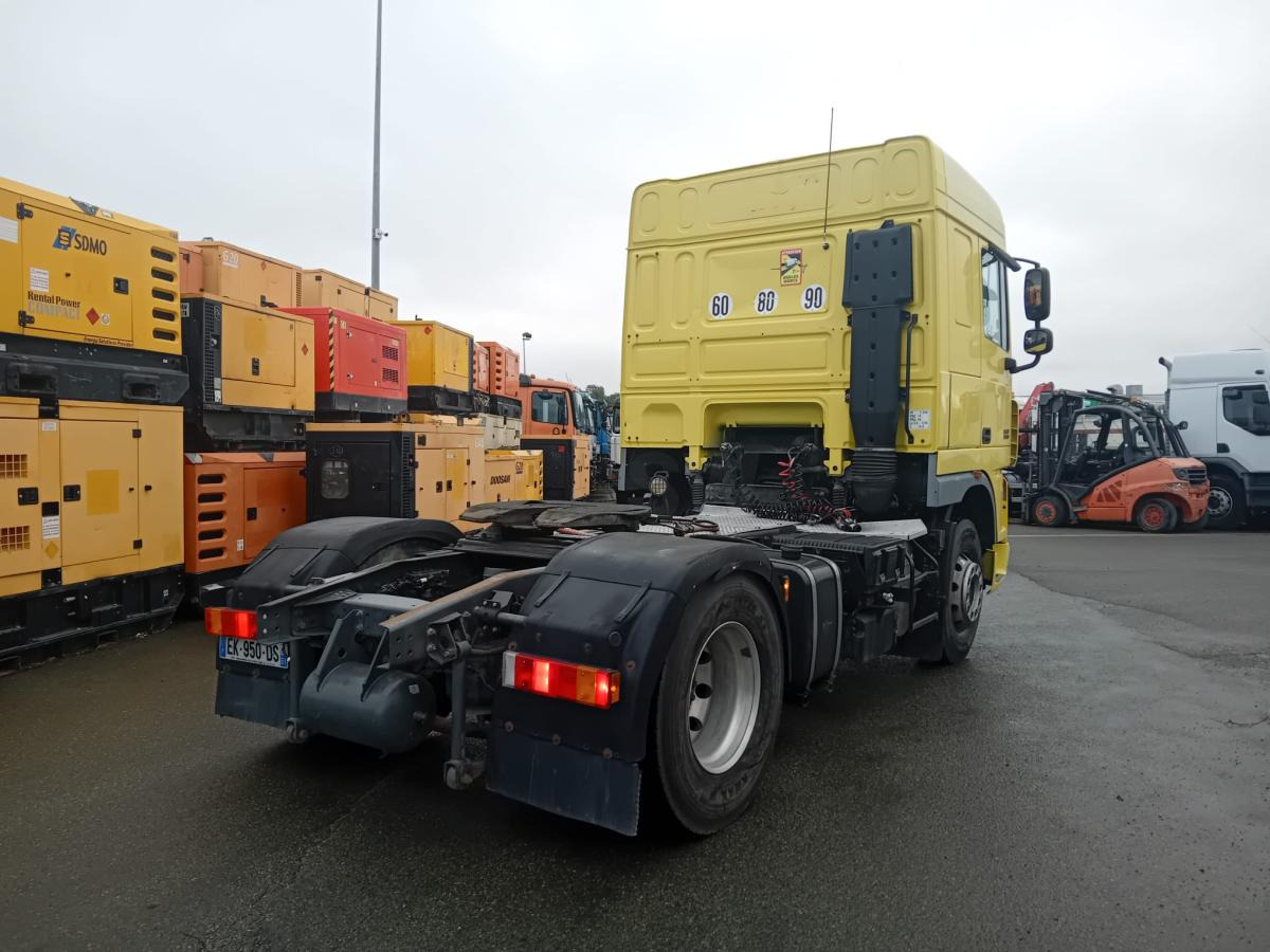 DAF XF105 460 - Tracteur routier: photos 2 DAF XF105 460 - Tracteur routier: photos 2
