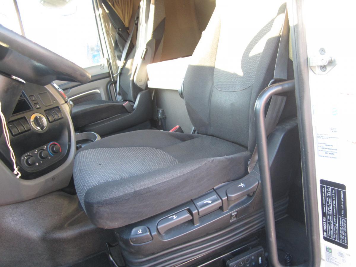 Tracteur routier DAF XF105 460: photos 9