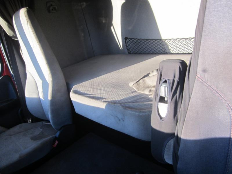 Tracteur routier Renault Premium 450 DXI: photos 13