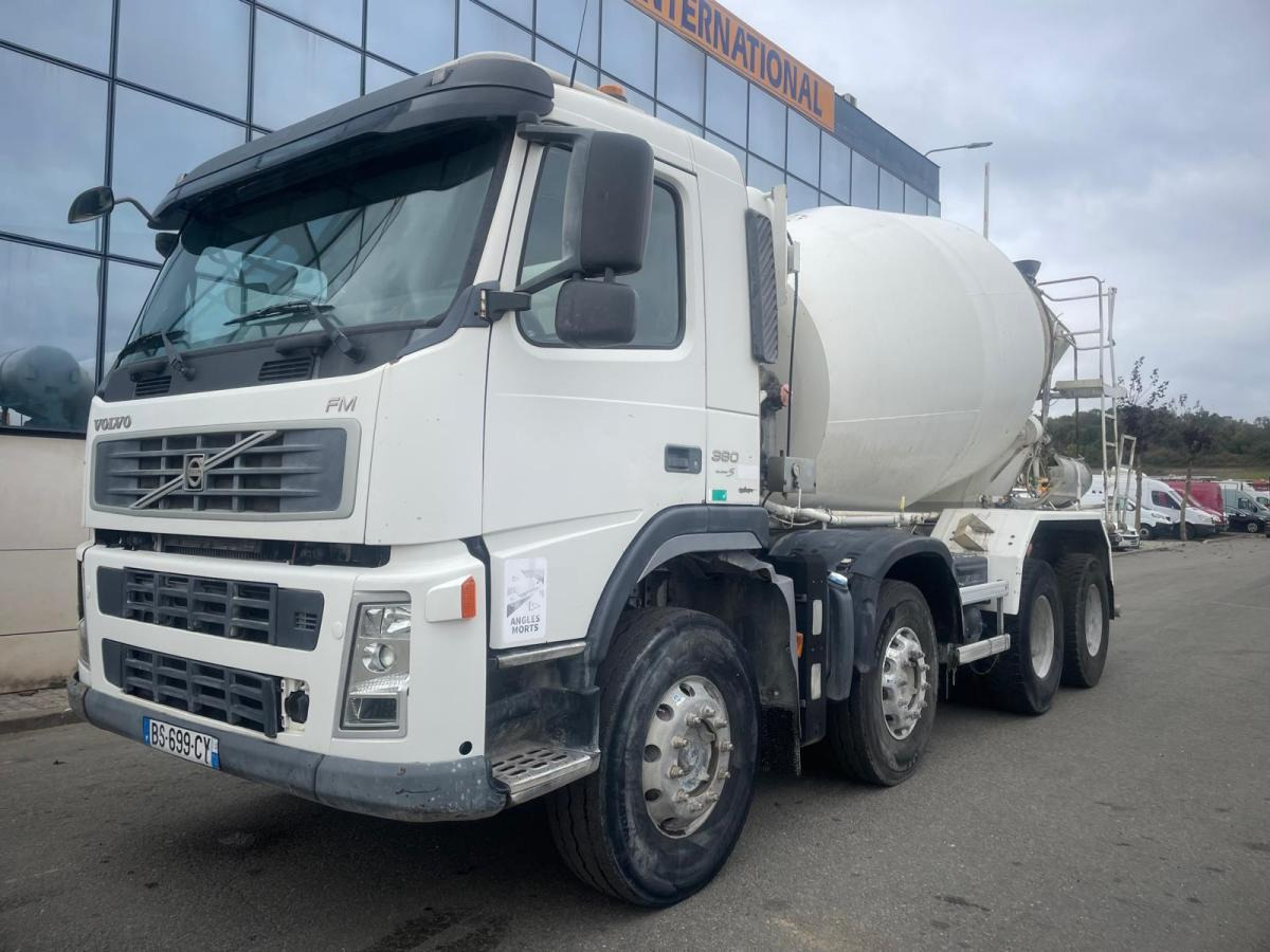 Volvo FM 380 - Camion malaxeur: photos 2 Volvo FM 380 - Camion malaxeur: photos 2