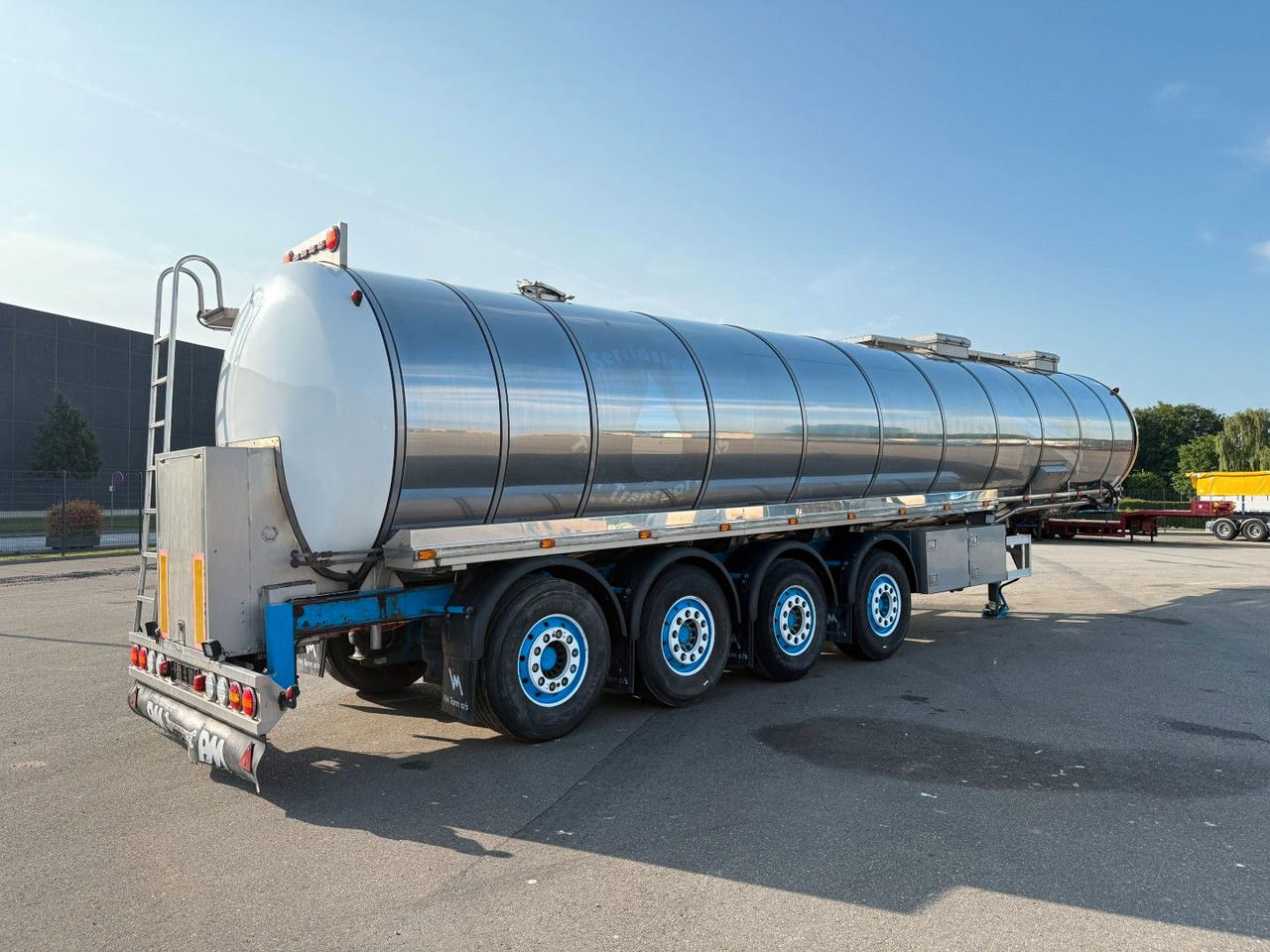 Burg VM Tarm 4 axle 33.000 L Vogelsang - Semi-remorque citerne: photos 3 Burg VM Tarm 4 axle 33.000 L Vogelsang - Semi-remorque citerne: photos 3