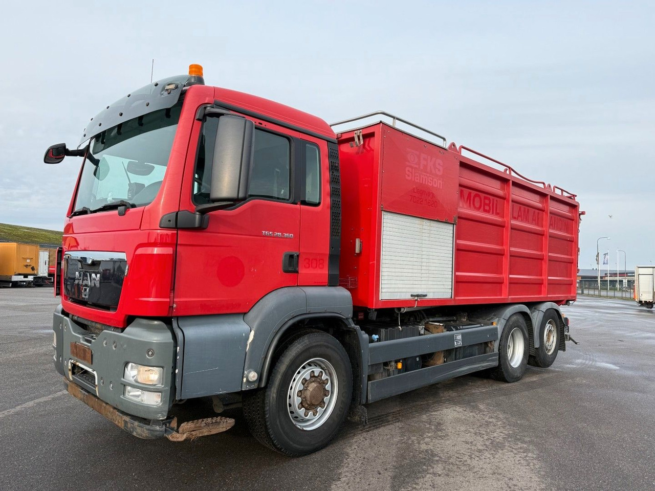 MAN TGS 28.360 6x4H*4 Hydrodrive / Simon Moos KSA MAN TGS 28.360 6x4H*4 Hydrodrive/Moos KSA VacuDrain - Camion hydrocureur: photos 2 MAN TGS 28.360 6x4H*4 Hydrodrive / Simon Moos KSA MAN TGS 28.360 6x4H*4 Hydrodrive/Moos KSA VacuDrain - Camion hydrocureur: photos 2