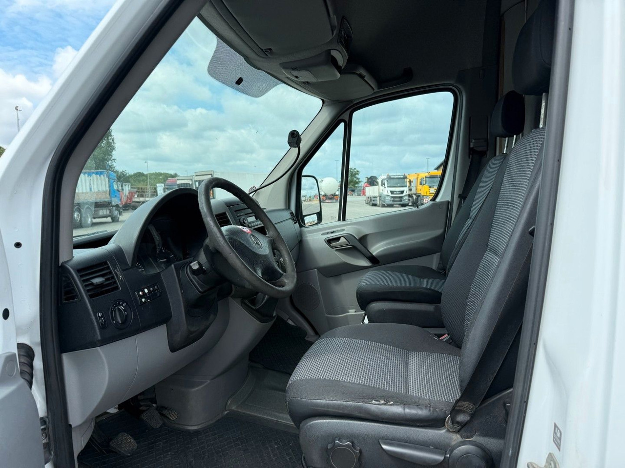 Mercedes-Benz Sprinter 516 516 CDI Versalift ET-36-LF ECO 13.7 - Camion avec nacelle: photos 5 Mercedes-Benz Sprinter 516 516 CDI Versalift ET-36-LF ECO 13.7 - Camion avec nacelle: photos 5