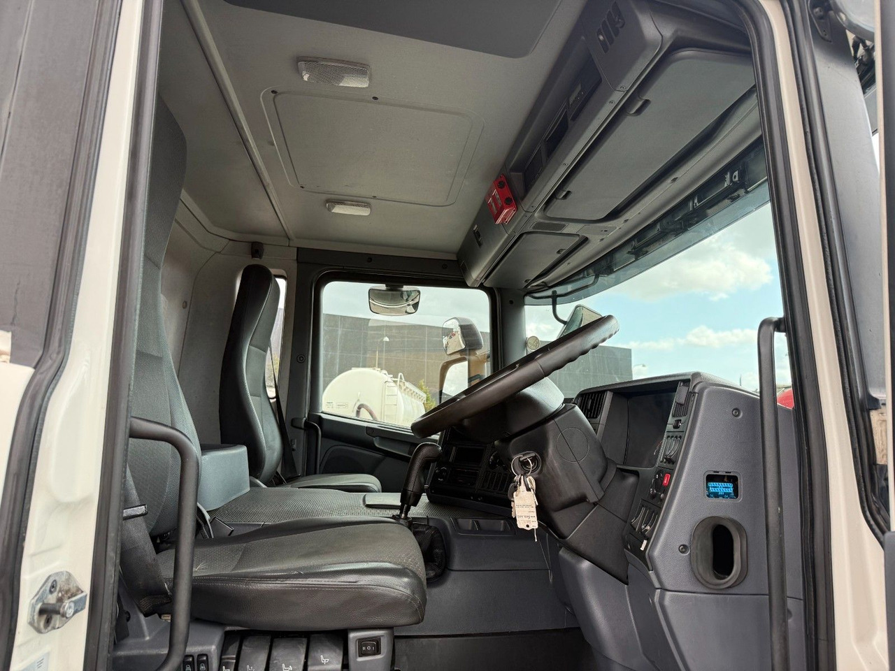 Scania P360 Euro 6 6x4 RHD Hvidtved Larsen FlexLine 312 - Camion hydrocureur: photos 5 Scania P360 Euro 6 6x4 RHD Hvidtved Larsen FlexLine 312 - Camion hydrocureur: photos 5