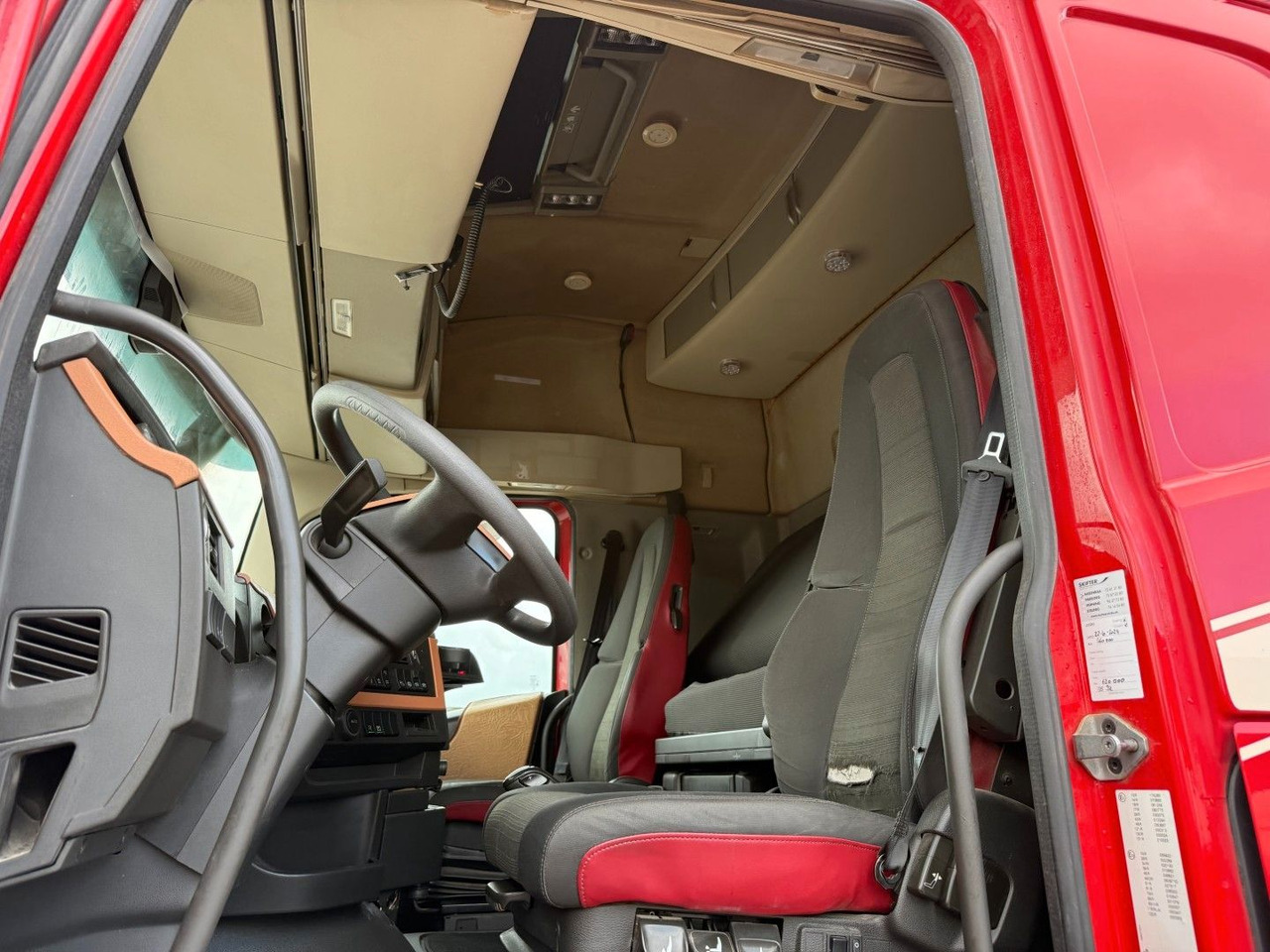 Volvo FH 460 6x2 Globetrotter Euro 6 - Tracteur routier: photos 5 Volvo FH 460 6x2 Globetrotter Euro 6 - Tracteur routier: photos 5