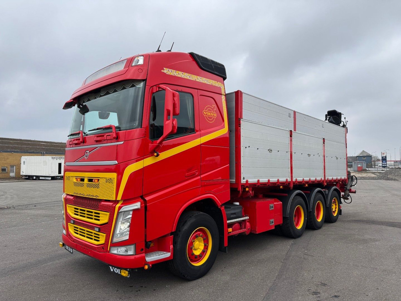 Volvo FH500 8x4*4 Tipper / Kipper (No Crane) - Camion benne: photos 1 Volvo FH500 8x4*4 Tipper / Kipper (No Crane) - Camion benne: photos 1