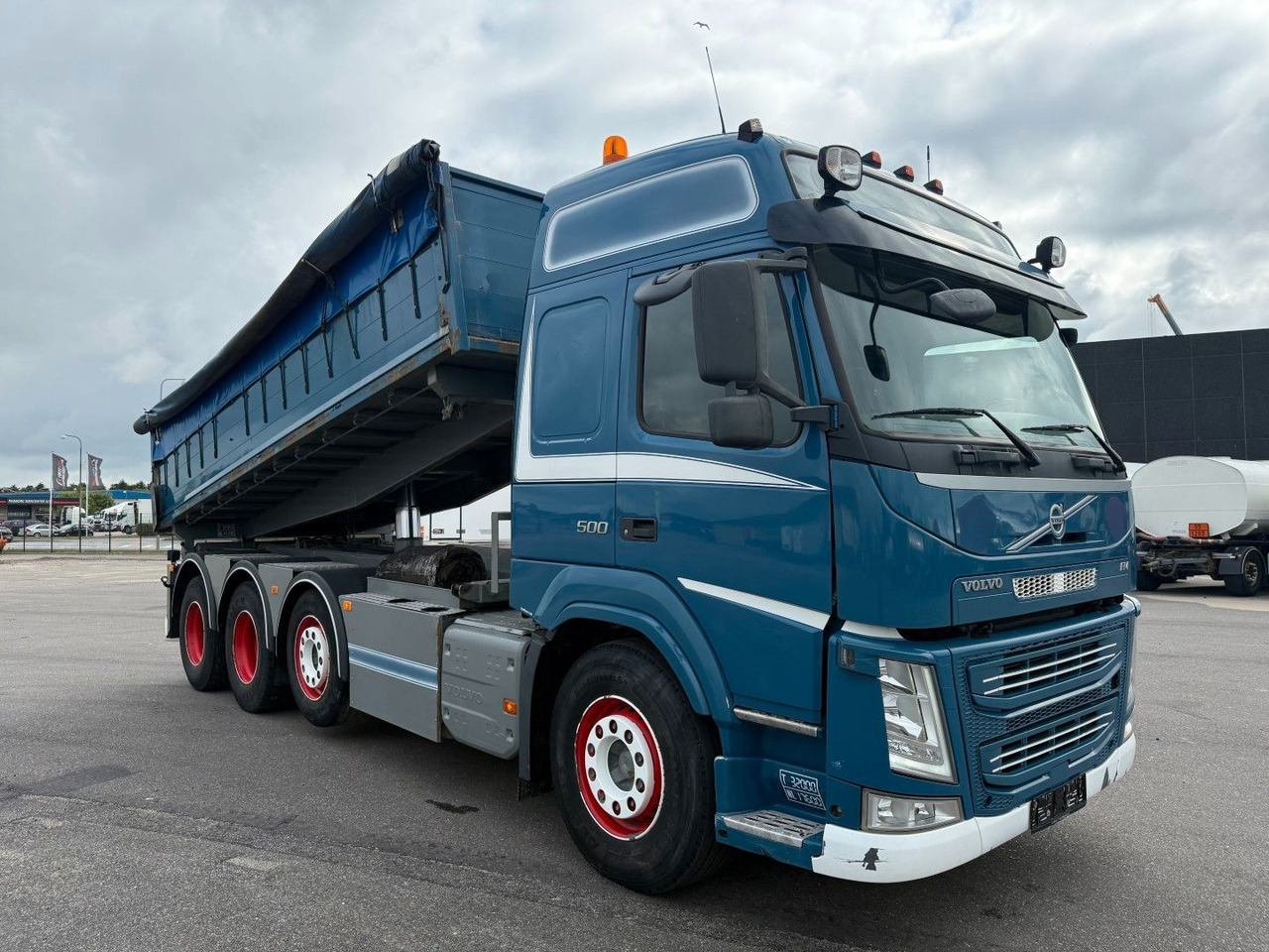 Volvo FM 500 8x4 Pushertridem 3 Way Tipper / Kipper - Camion benne: photos 2 Volvo FM 500 8x4 Pushertridem 3 Way Tipper / Kipper - Camion benne: photos 2