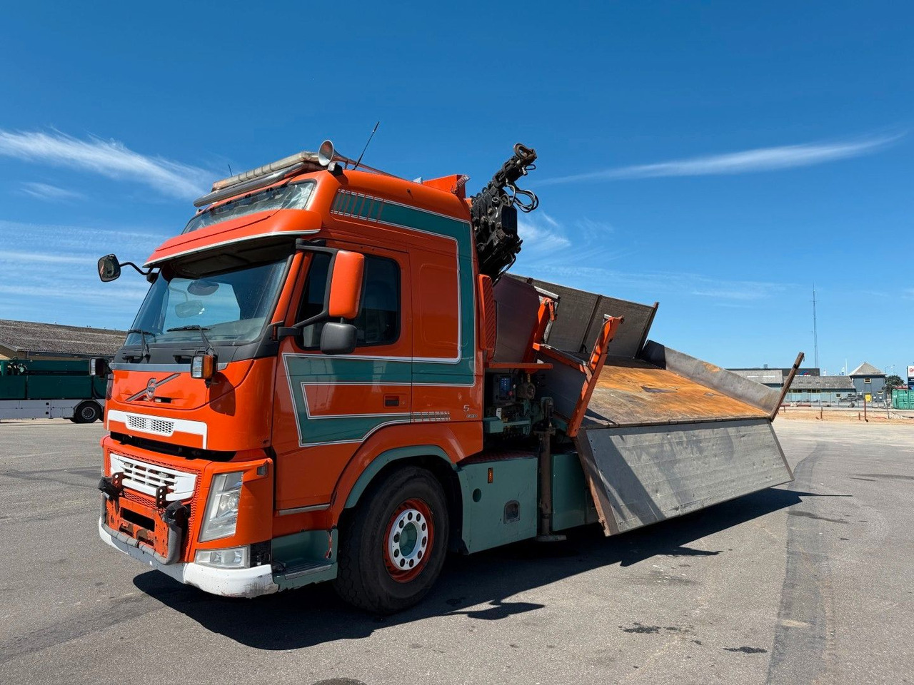 Volvo FM500 8x2*6 Crane HMF 2620 K5 Pendel Tipper - Camion grue: photos 5 Volvo FM500 8x2*6 Crane HMF 2620 K5 Pendel Tipper - Camion grue: photos 5