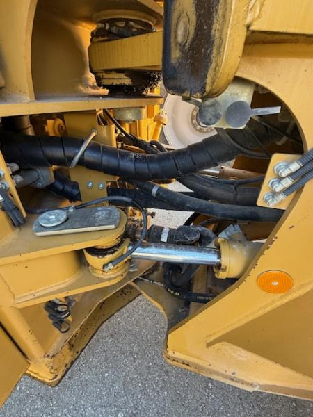 Caterpillar 938H - Chargeuse sur pneus: photos 4 Caterpillar 938H - Chargeuse sur pneus: photos 4