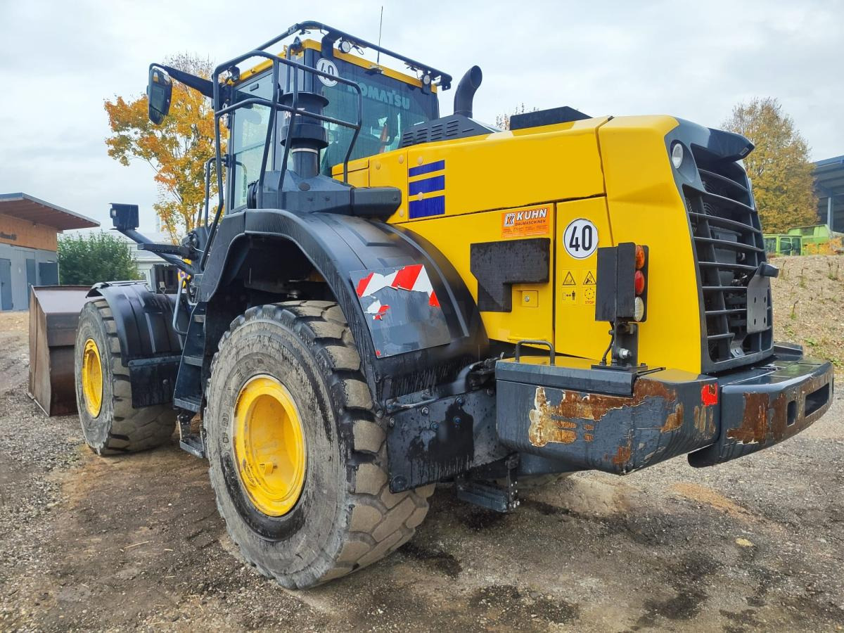 Komatsu WA380-8E0 - Chargeuse sur pneus: photos 1 Komatsu WA380-8E0 - Chargeuse sur pneus: photos 1