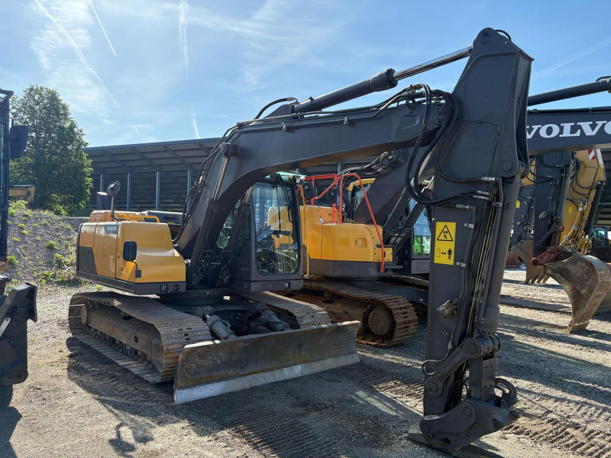 Volvo EC140 D - Pelle sur chenille: photos 3 Volvo EC140 D - Pelle sur chenille: photos 3