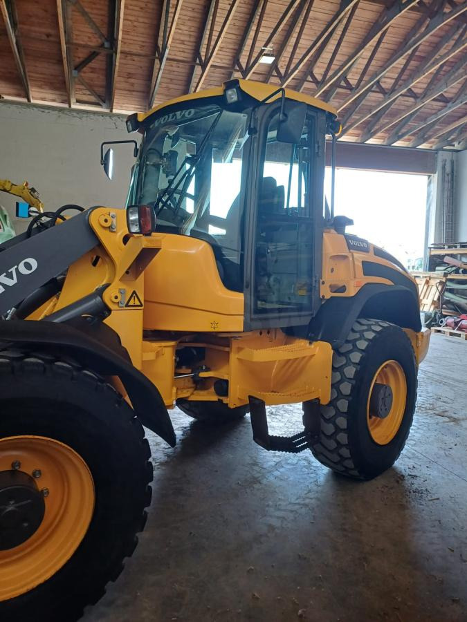 Volvo L 50 G - Chargeuse sur pneus: photos 2 Volvo L 50 G - Chargeuse sur pneus: photos 2