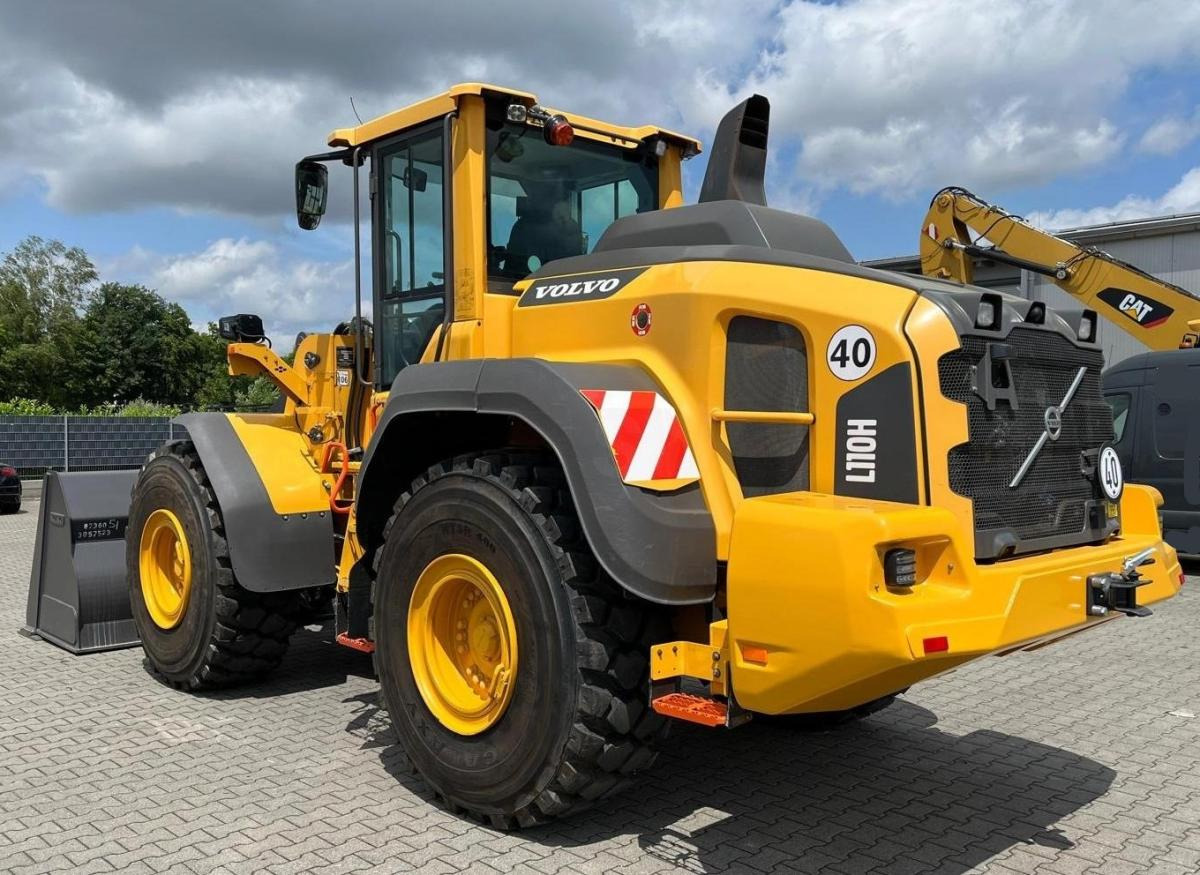 Volvo L110H - Chargeuse sur pneus: photos 1 Volvo L110H - Chargeuse sur pneus: photos 1
