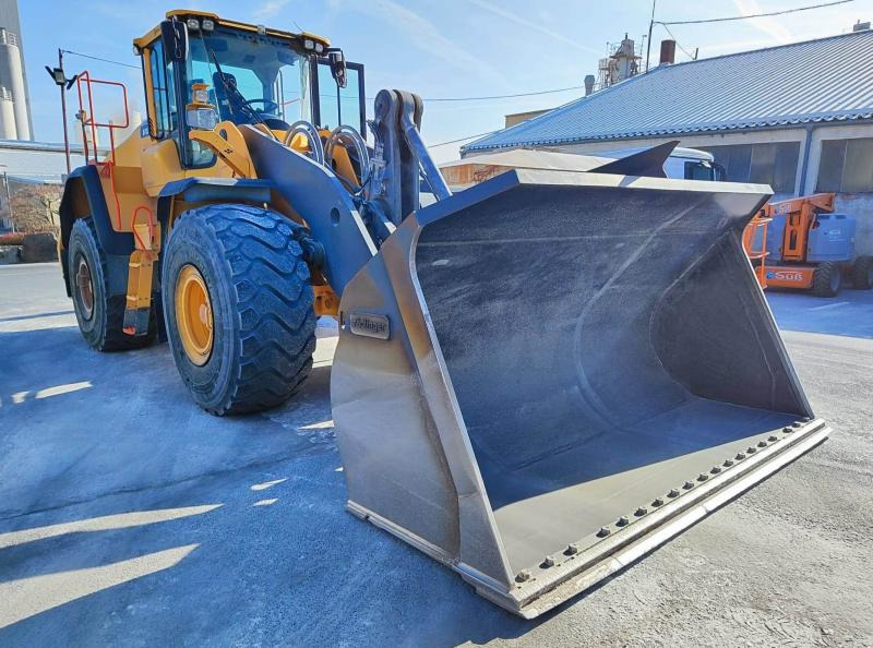 Volvo L180H Long Boom - Chargeuse sur pneus: photos 3 Volvo L180H Long Boom - Chargeuse sur pneus: photos 3