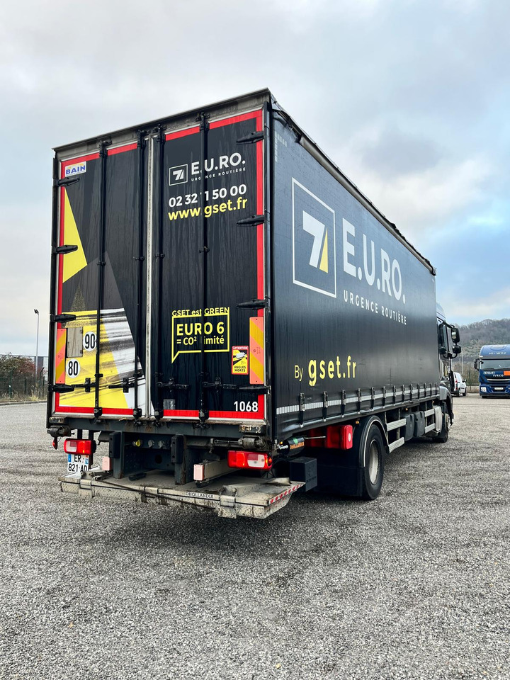 DAF FA45 - Camion à rideaux coulissants: photos 3 DAF FA45 - Camion à rideaux coulissants: photos 3