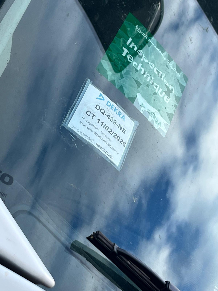 Iveco Eurotrakker 260E36 - Camion plateau: photos 5 Iveco Eurotrakker 260E36 - Camion plateau: photos 5