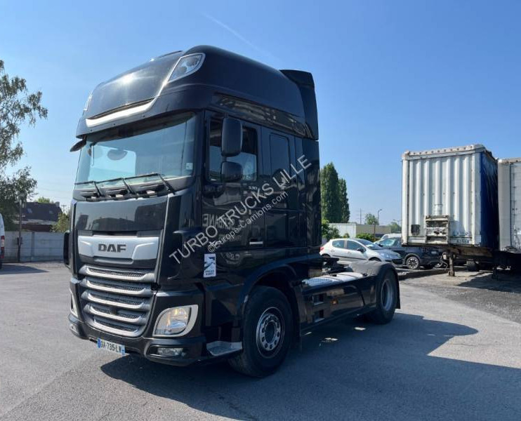 DAF XF 530 - Tracteur routier: photos 1 DAF XF 530 - Tracteur routier: photos 1