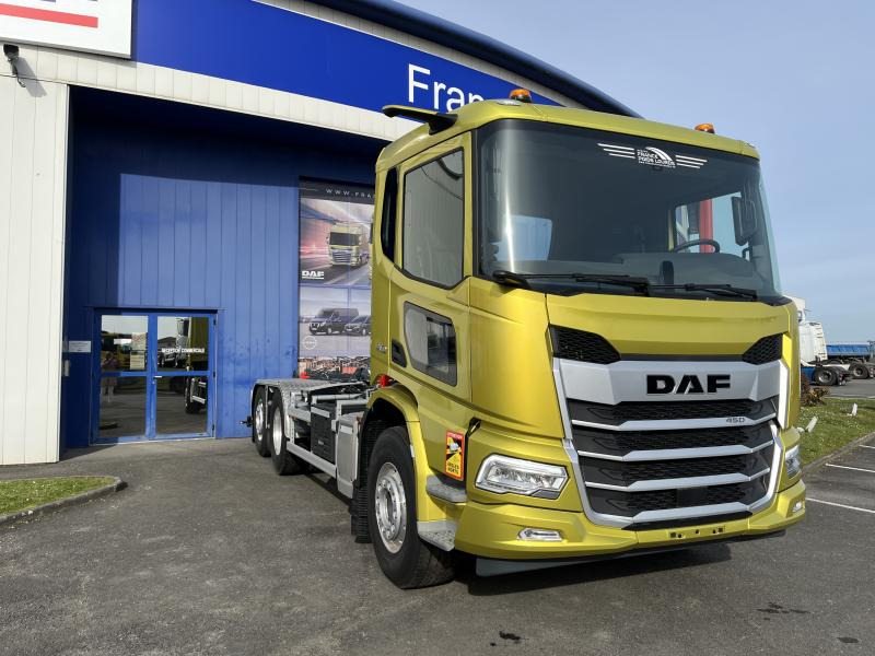 DAF XD 450 FAN - Camion ampliroll: photos 1 DAF XD 450 FAN - Camion ampliroll: photos 1