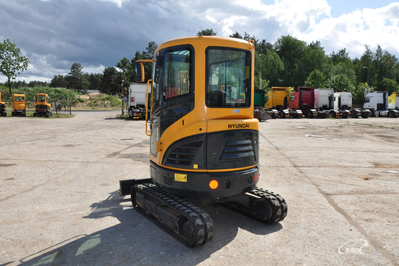 Hyundai R25Z-9AK - Mini pelle: photos 4 Hyundai R25Z-9AK - Mini pelle: photos 4