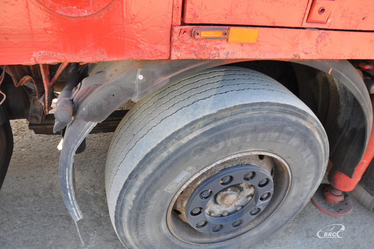 Camion malaxeur MAN 32.403: photos 9