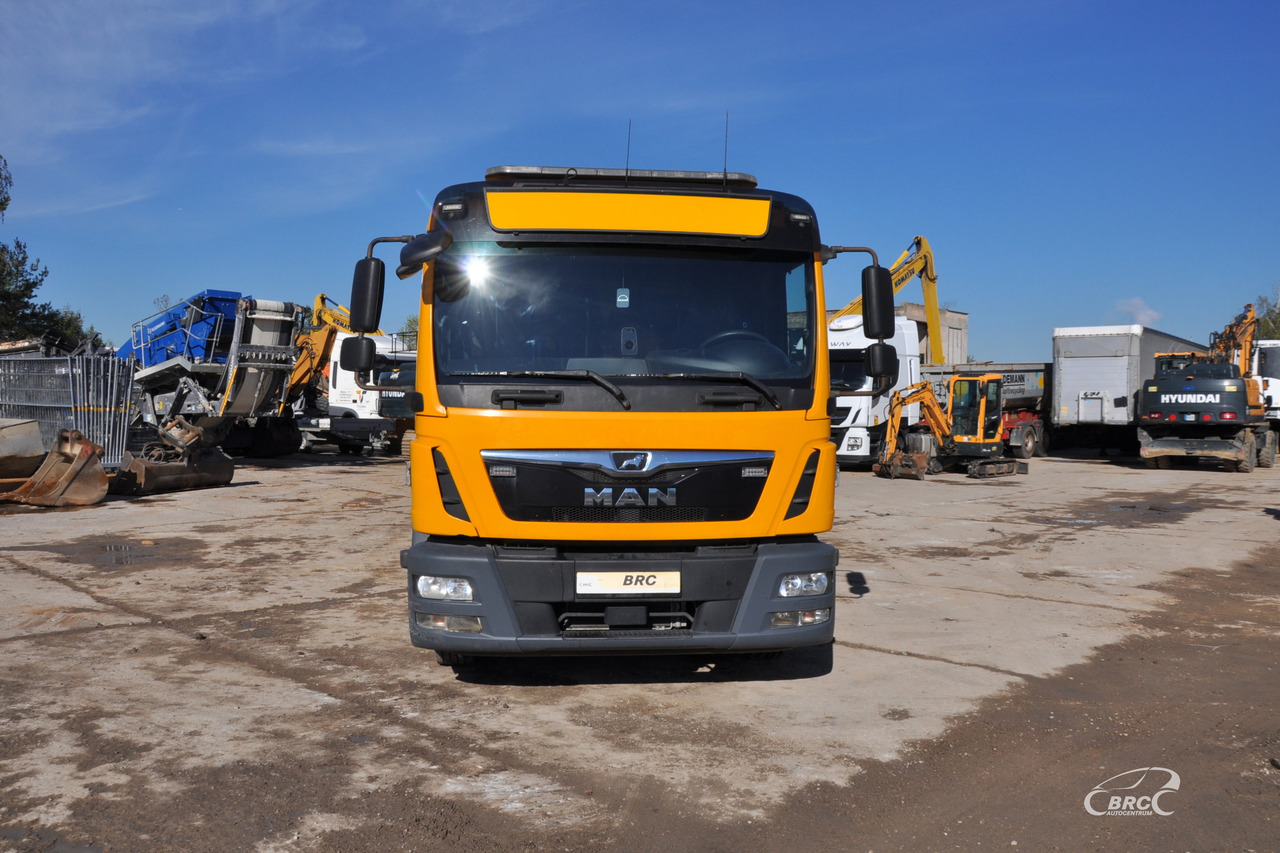 MAN TGL - Camion porte-voitures: photos 3 MAN TGL - Camion porte-voitures: photos 3