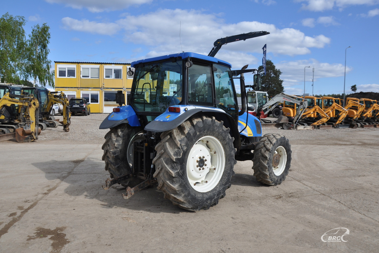 New Holland T5060 - Tracteur agricole: photos 5 New Holland T5060 - Tracteur agricole: photos 5