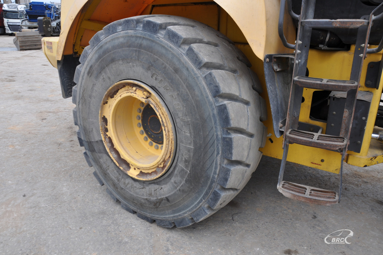 Chargeuse sur pneus New Holland W270B: photos 6 Chargeuse sur pneus New Holland W270B: photos 6