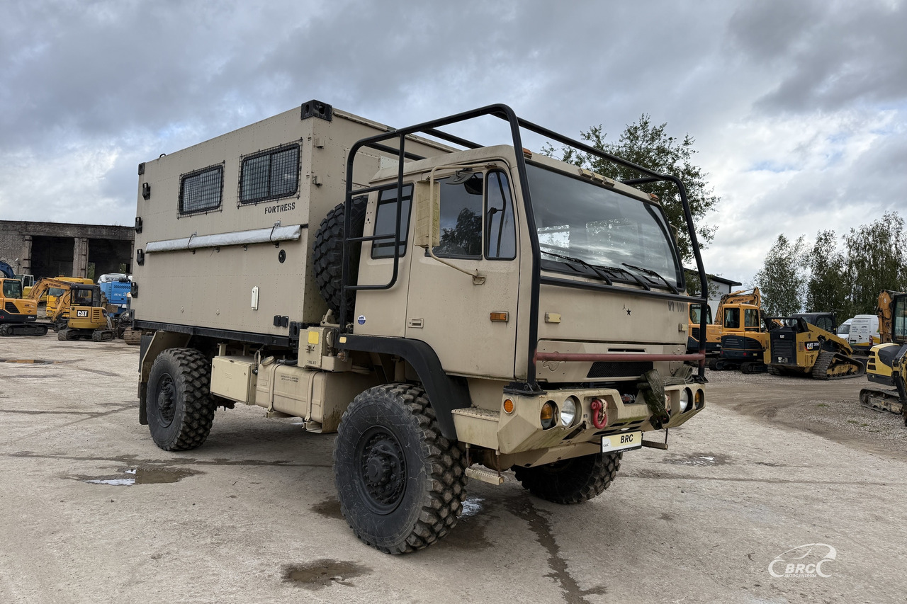 Stewart & Stevenson M1078 LMTV - Camion porte-voitures: photos 2 Stewart & Stevenson M1078 LMTV - Camion porte-voitures: photos 2