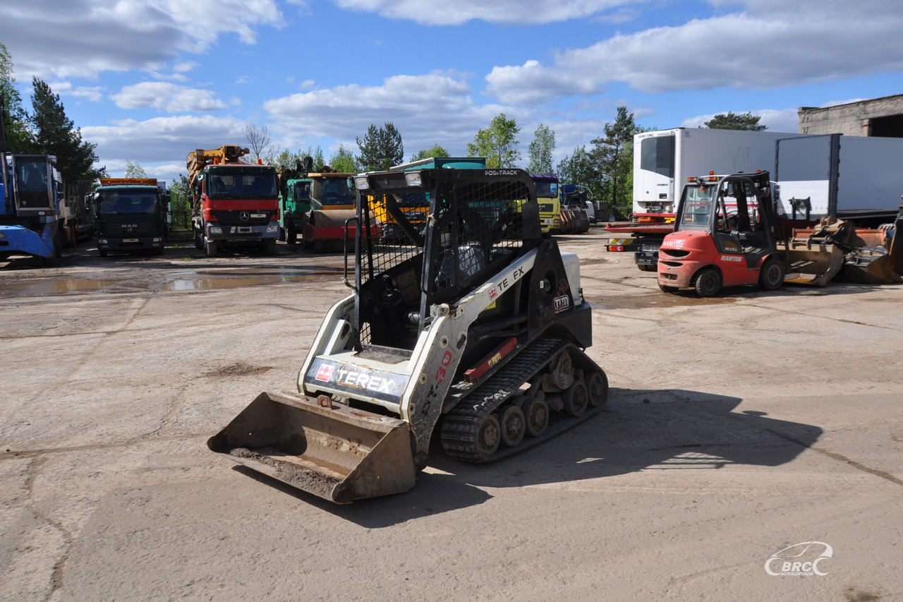 Terex PT30A - Mini chargeuse: photos 1 Terex PT30A - Mini chargeuse: photos 1