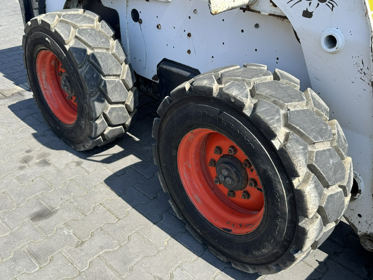 Bobcat S300 Joystick Mini Ładowarka Waga 3692kg - Mini chargeuse: photos 5 Bobcat S300 Joystick Mini Ładowarka Waga 3692kg - Mini chargeuse: photos 5