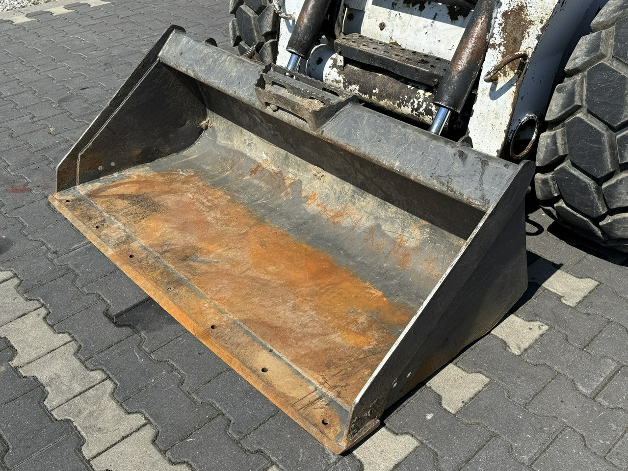 Bobcat S300 Joystick Mini Ładowarka Waga 3692kg - Mini chargeuse: photos 2 Bobcat S300 Joystick Mini Ładowarka Waga 3692kg - Mini chargeuse: photos 2