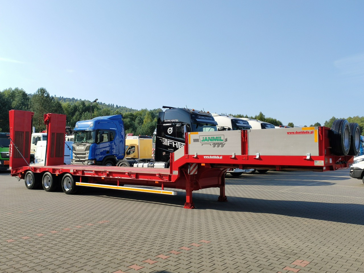 Bodex JANMIL Burtówka Laweta Niskopodłogowa Podczołgówka 3-Osie - Semi-remorque surbaissé: photos 1 Bodex JANMIL Burtówka Laweta Niskopodłogowa Podczołgówka 3-Osie - Semi-remorque surbaissé: photos 1